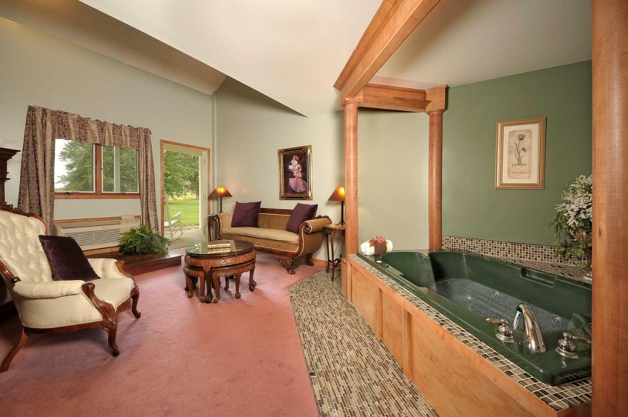 Hideaway Country Inn Bucyrus Exterior photo
